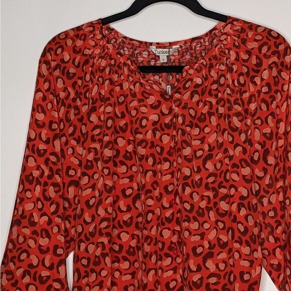 Tucker The Classic Blouse Leo in Love Silk Crepe de Chine Red Leopard Print - Picture 2 of 8